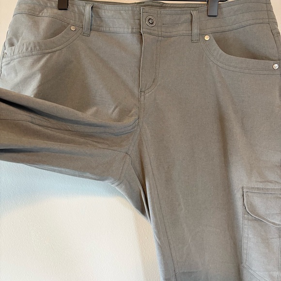 Kuhl 14 Regular Freeflex Roll Up Cargo Pants Gray Gorpcore Performance Hiking - Picture 5 of 9